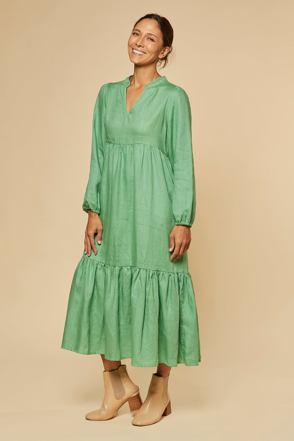 Sabre V-Neck Linen Dress in Jadesheen