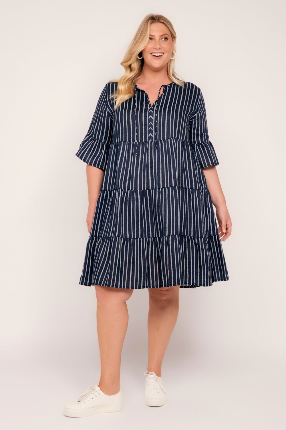 Scout Linen Tiered Dress in Boathouse