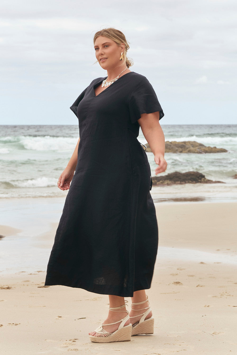 Tatum Linen Flutter Sleeve Dress in Black