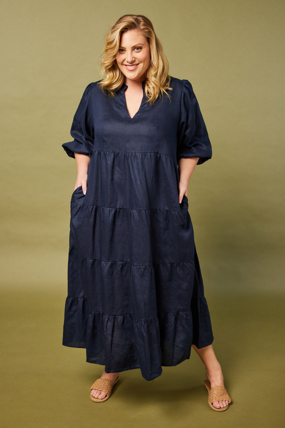 Sabre V-Neck Dress in Navy (6956142461002)